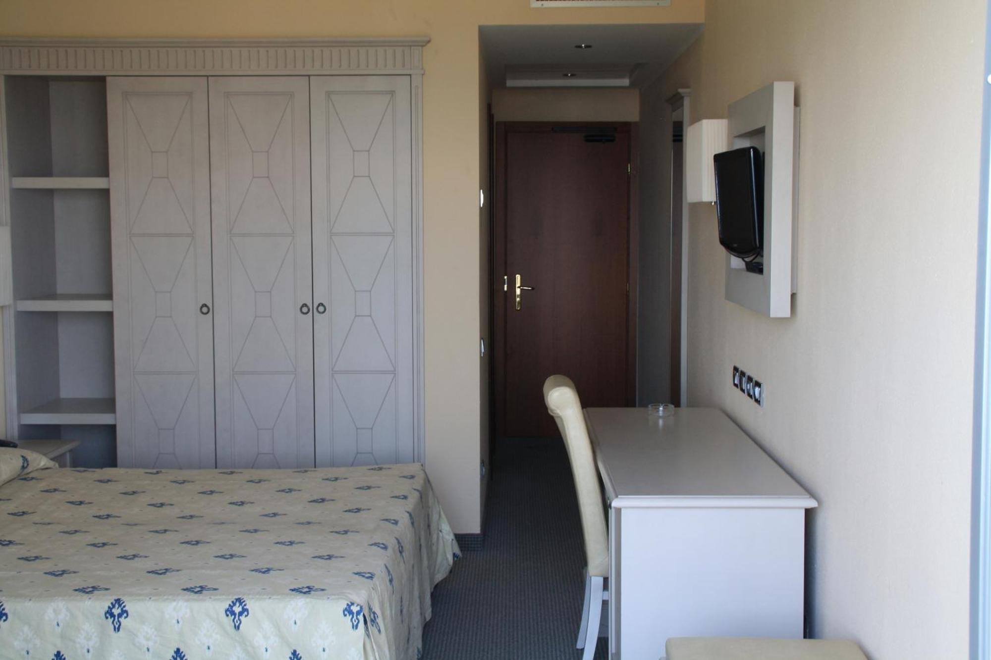 Hotel Villaggio Club Altalia Brancaleone Buitenkant foto