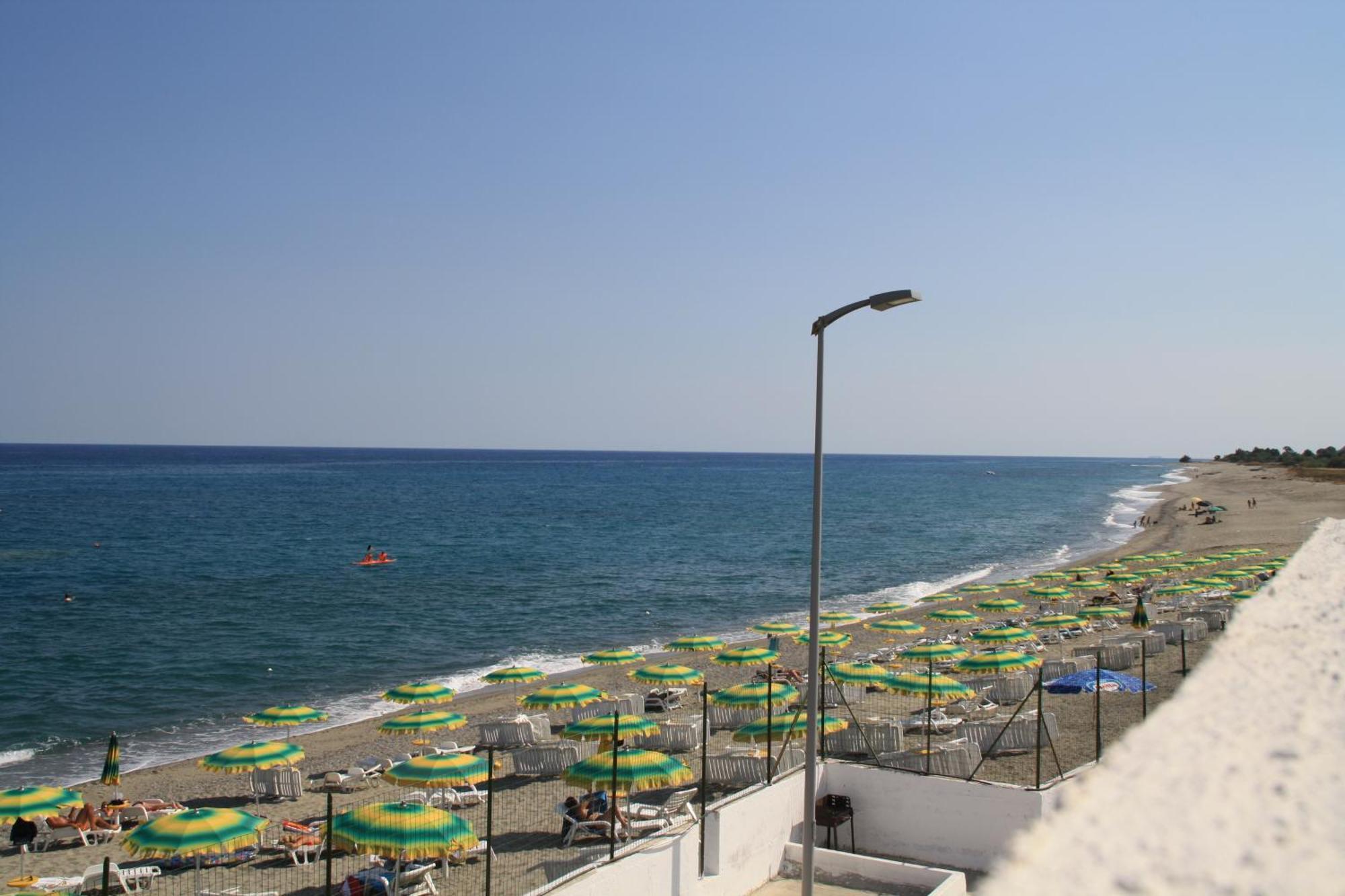 Hotel Villaggio Club Altalia Brancaleone Buitenkant foto