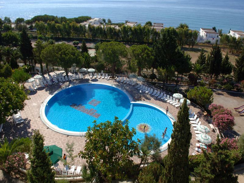 Hotel Villaggio Club Altalia Brancaleone Buitenkant foto